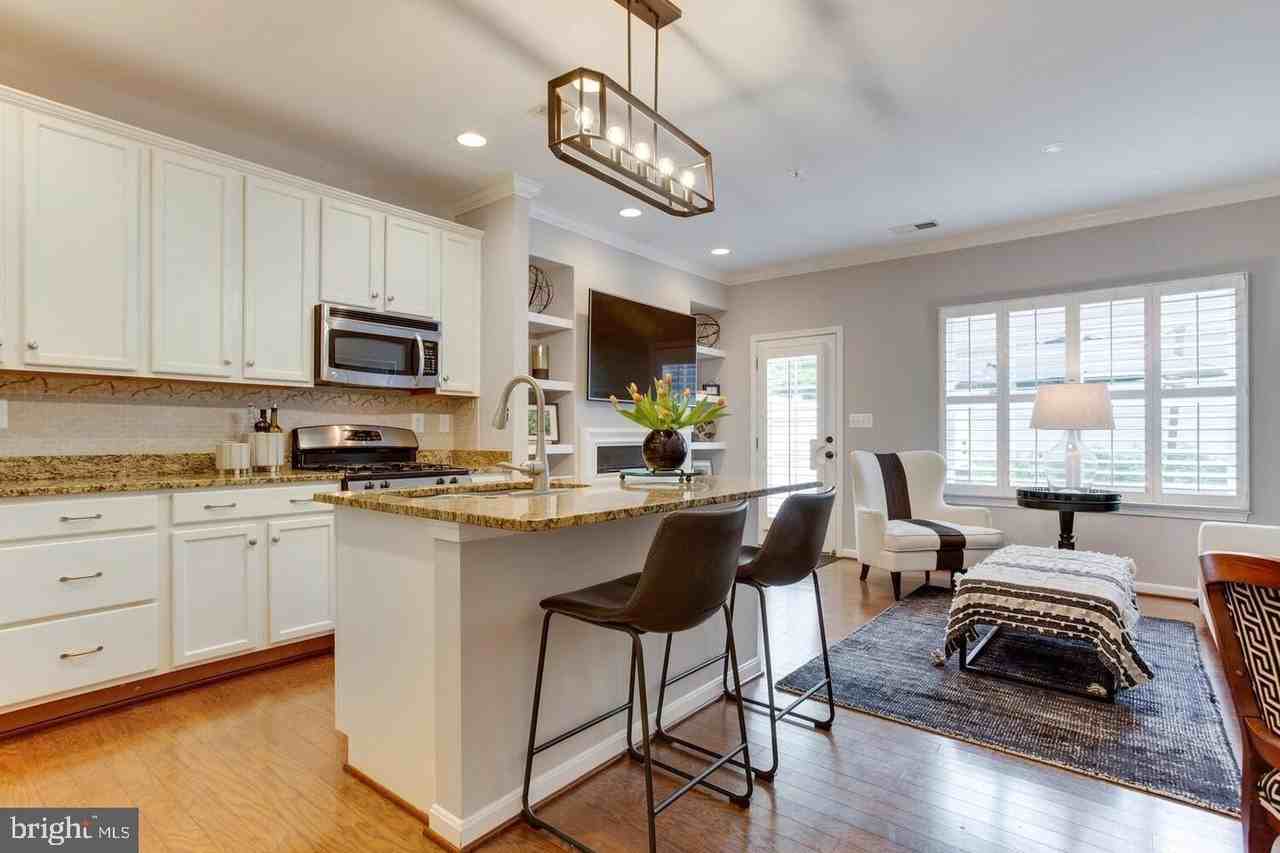 19 Boucher Pl - Photo 2 of 14