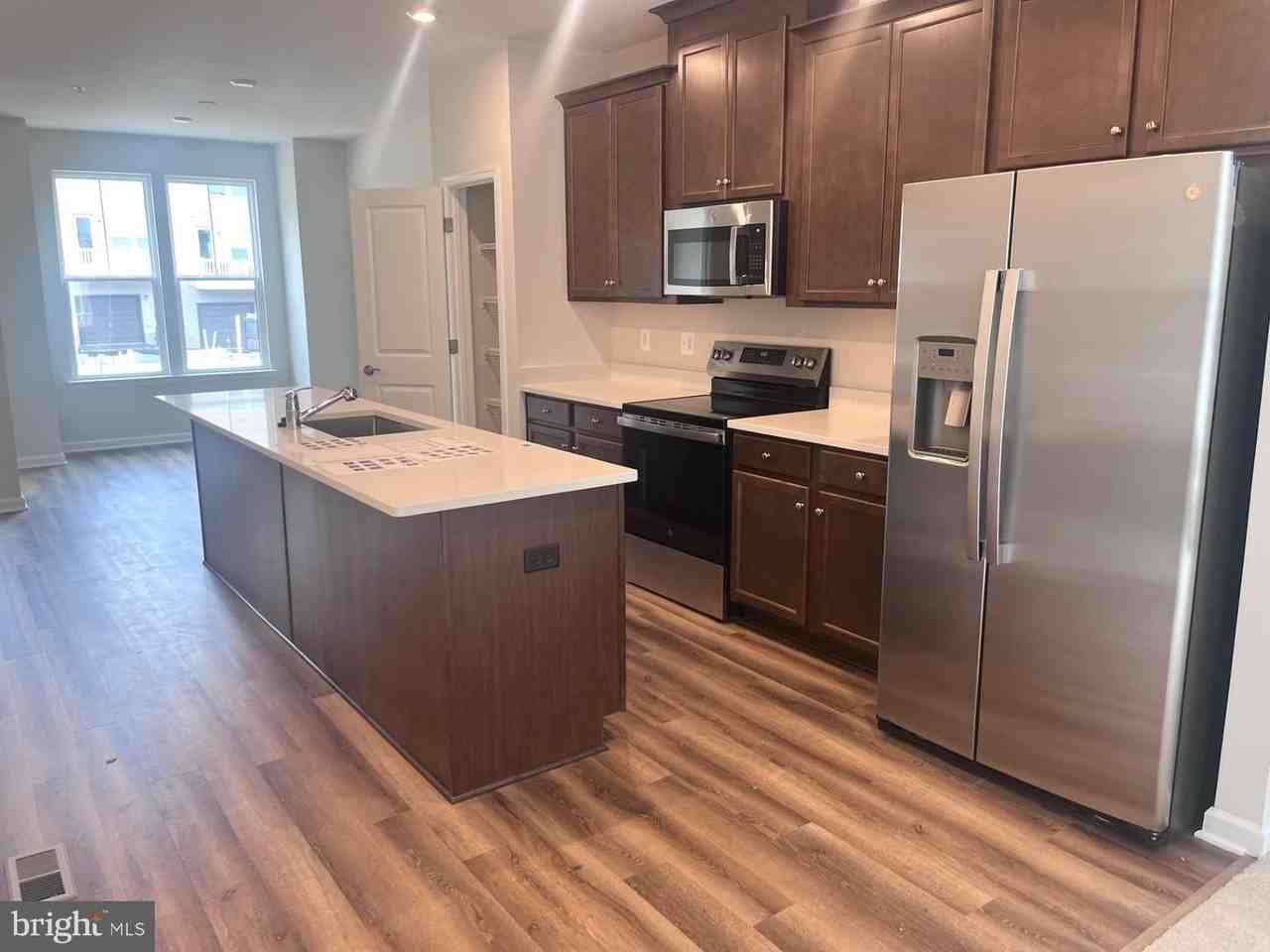 3417 Whippett Way - Photo 3 of 10