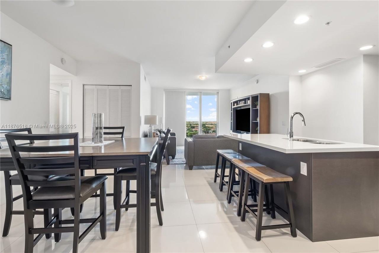 7875 Nw 107th Ave #709