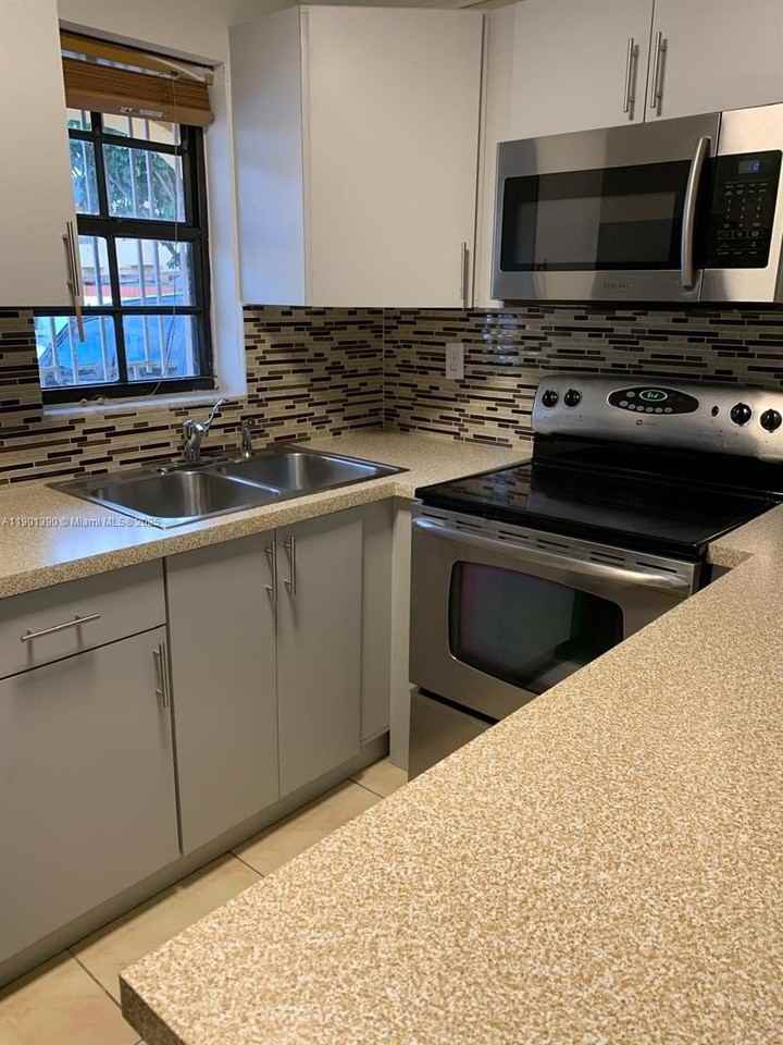 12045 Southwest 18th Street #3B42 - Photo 7 of 29