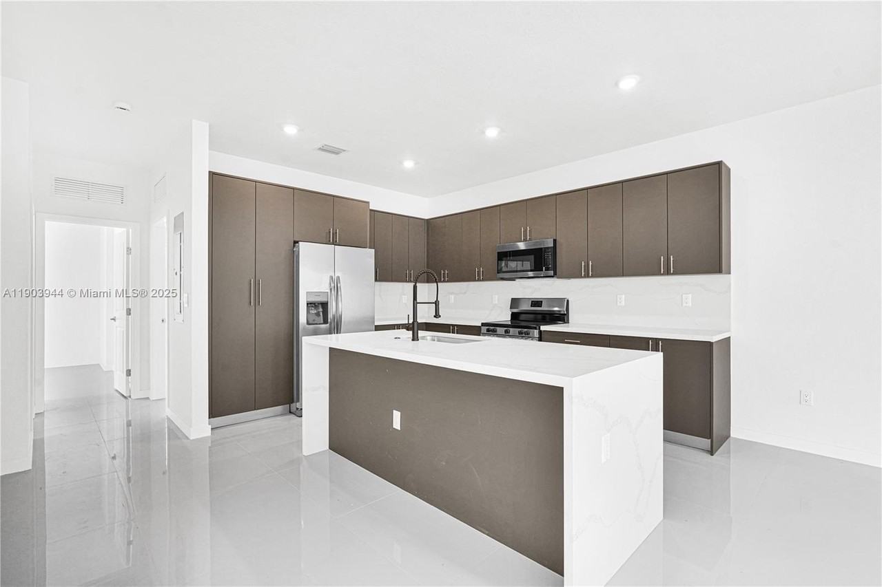 22555 Sw 125th Ave #13A - Photo 7 of 50