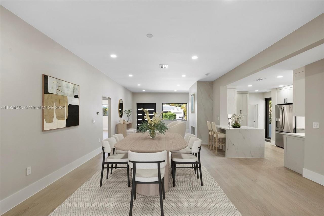 9073 Dickens Ave - Photo 3 of 50