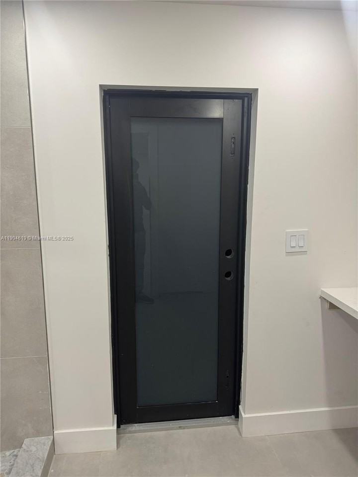 9410 Sw 55th St #0 - Photo 7 of 25