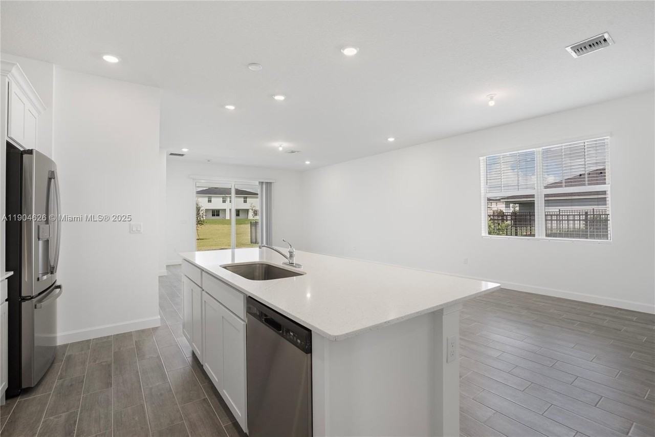 19655 Barn Swallow Way #19655 - Photo 7 of 50