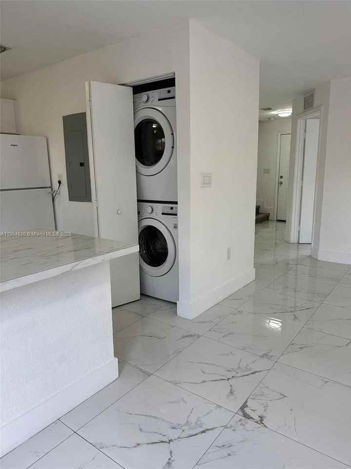 618 Sw 2nd Pl - Photo 5 of 23