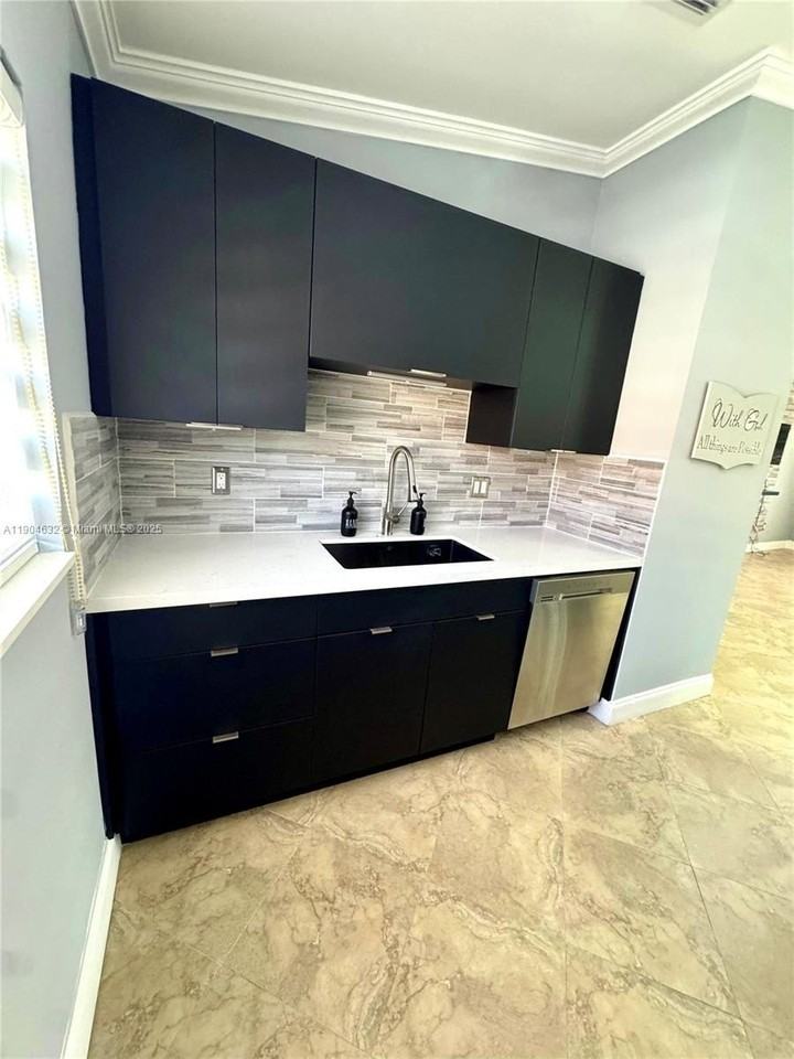 7870 W 29th Way #201 - Photo 7 of 18