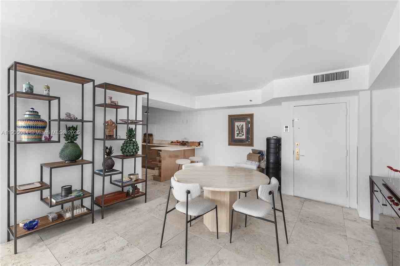 9 Island Ave #402 - Photo 7 of 38