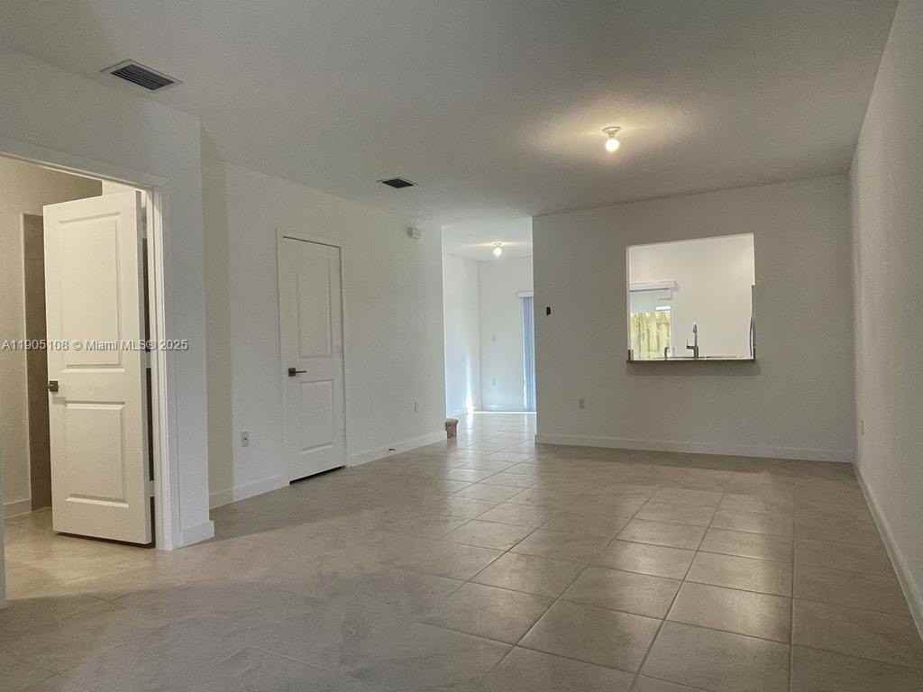 441 Ne 5th Ter #441 - Photo 4 of 17