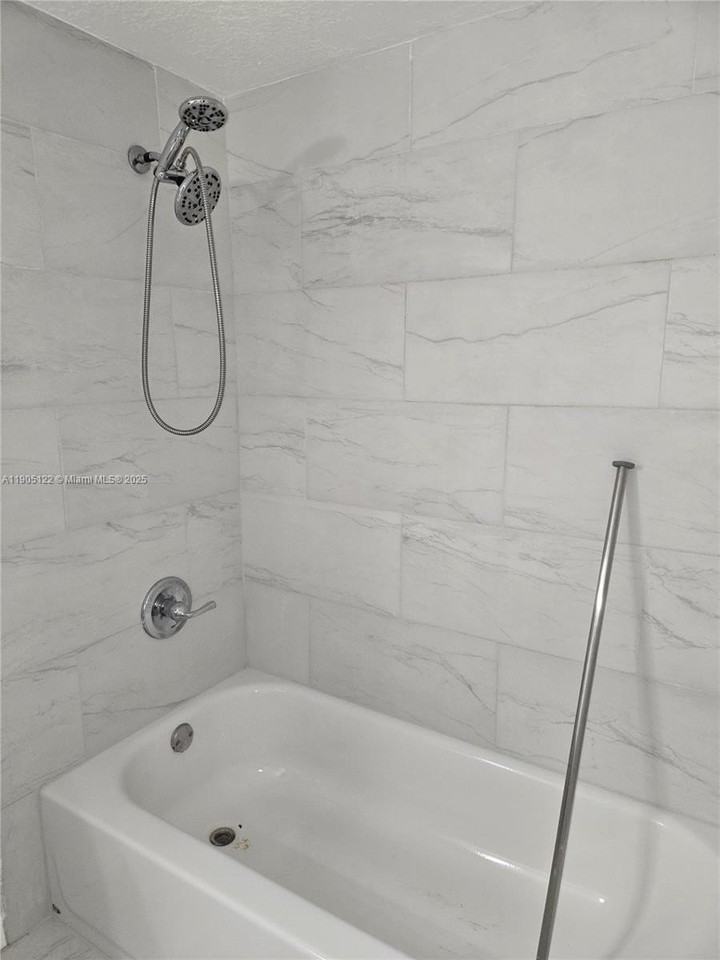 2730 West 76th Street #201 - Photo 7 of 16