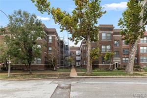 featured image of 5675 Waterman Boulevard #31
