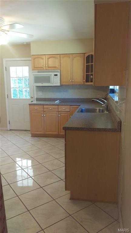 18 Country Squire Ct - Photo 6 of 26