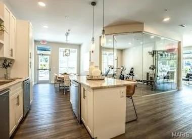 226 E Lockwood Ave #115 - Photo 5 of 27