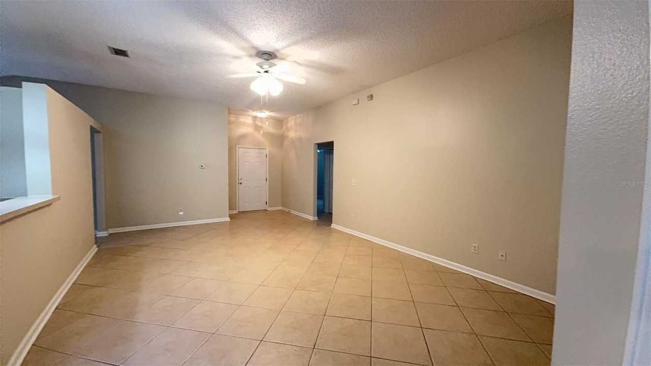 13 Sleepy Hollow Trail - Photo 3 of 23