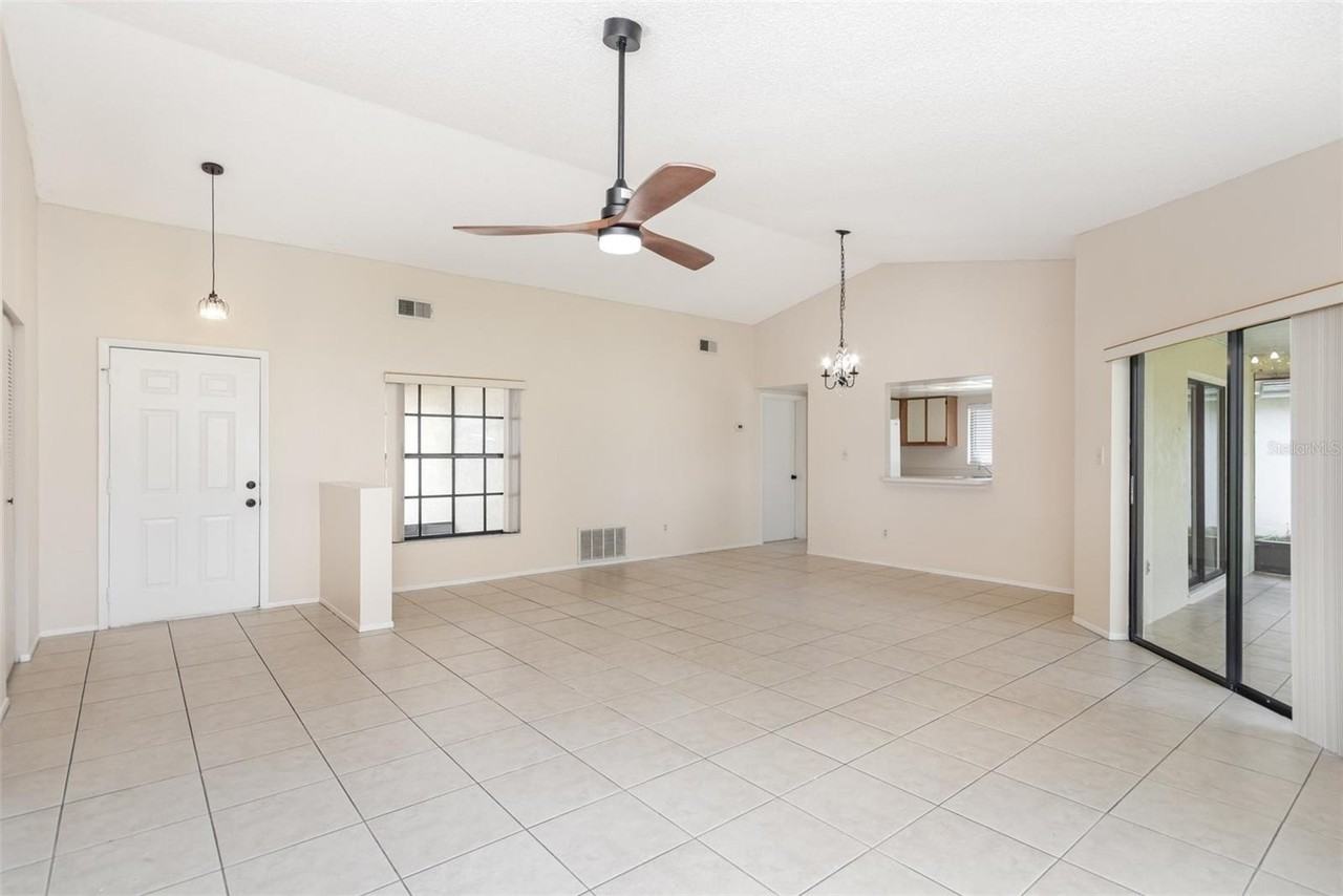 11714 Stamfield Dr - Photo 5 of 15