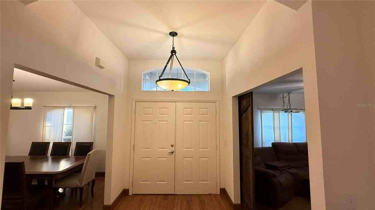 175 Cloverdale Rd - Photo 6 of 31