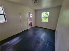 featured image of 1290 Henson Ln #1