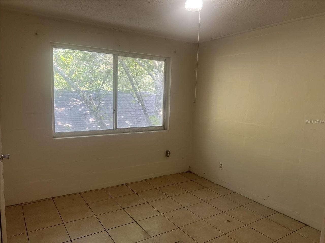 543 Division St #3 - Photo 5 of 11