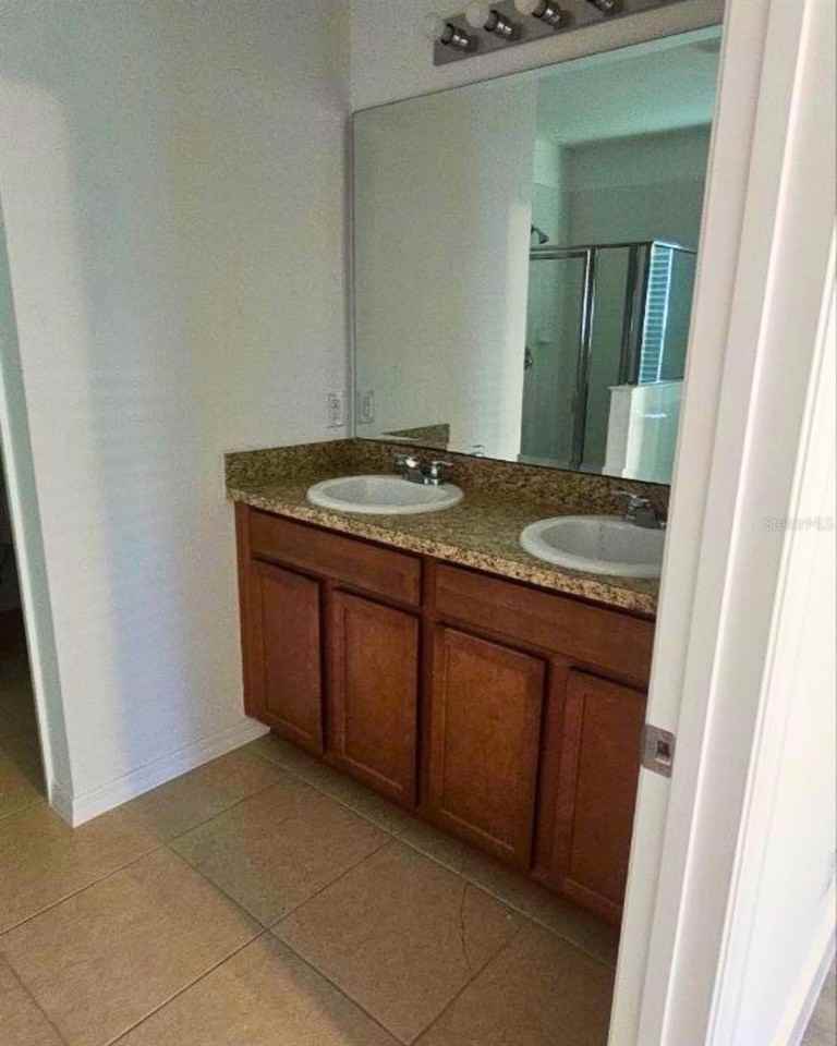 279 Williamson Dr - Photo 7 of 17