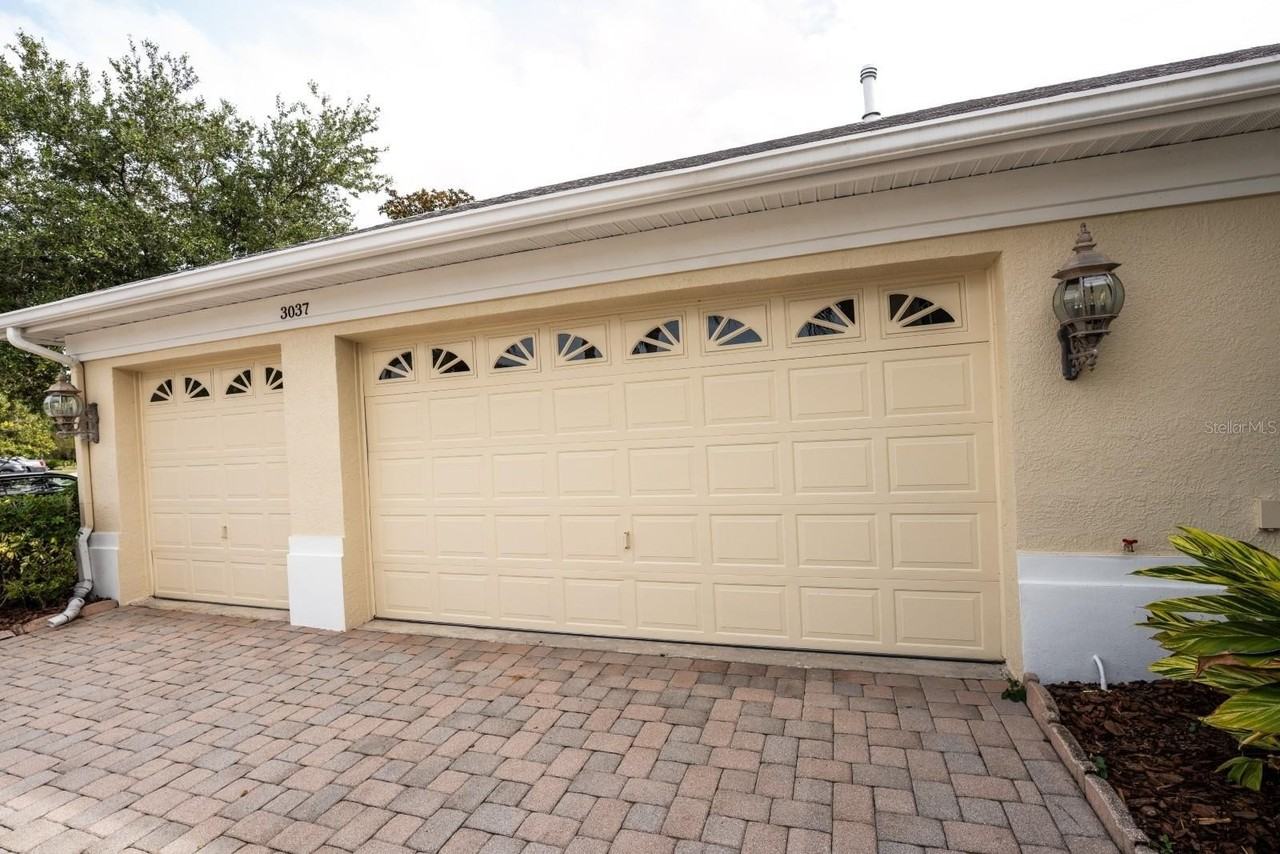 3037 Lynwood Ct - Photo 6 of 50