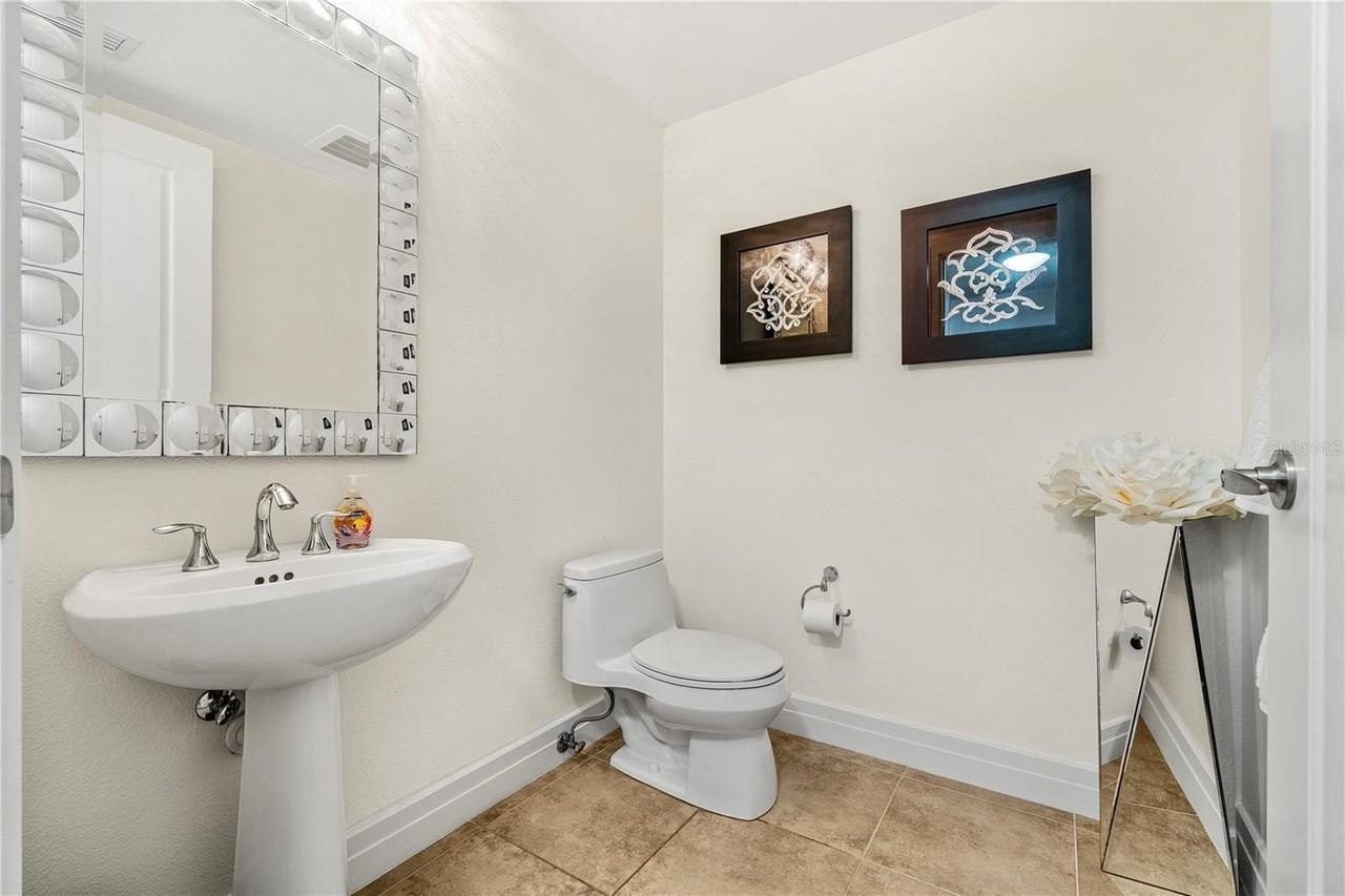 331 Cleveland St #1103 - Photo 4 of 50