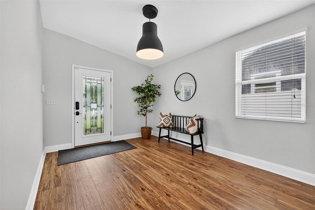 3104 15th Street North - Photo 3 of 34