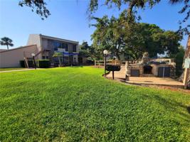 featured image of 90 S Highland Ave #1216