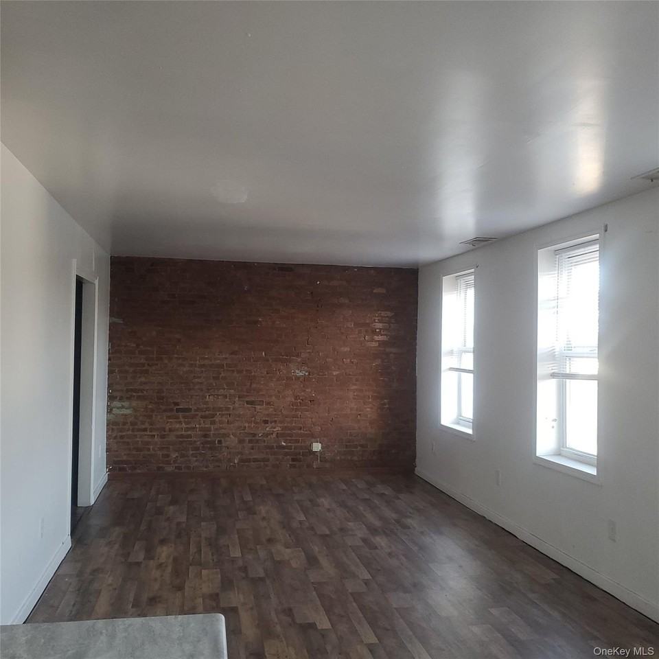 8 Main St - Photo 7 of 7