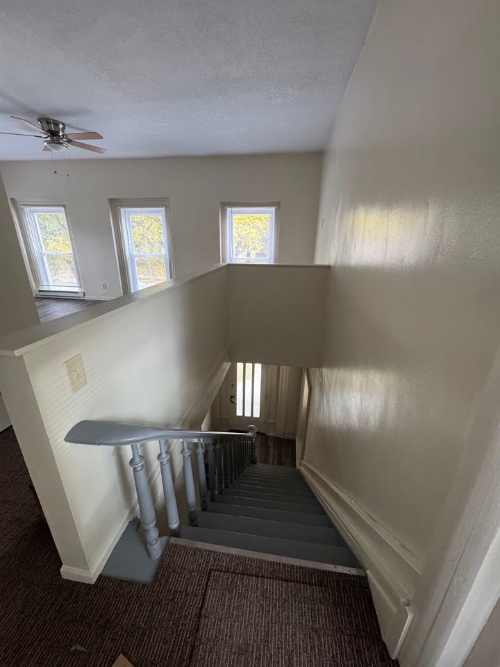 202 North Main Street - Photo 3 of 11