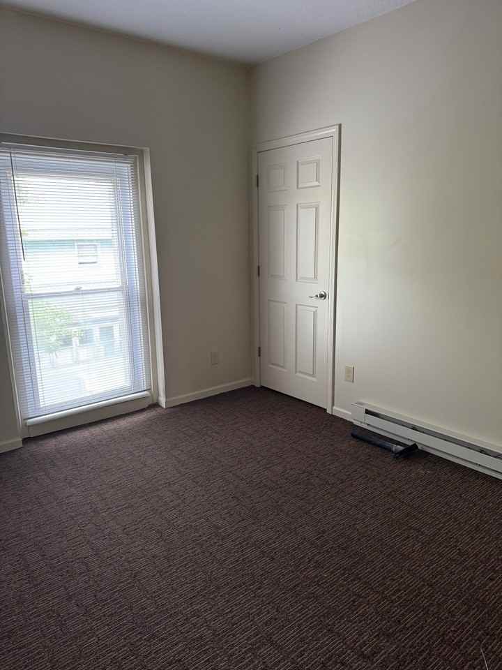 202 North Main Street - Photo 6 of 11