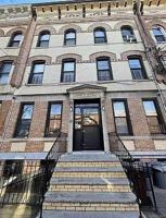 featured image of 1856 Woodbine St