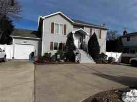 featured image of 15 Shari Ct