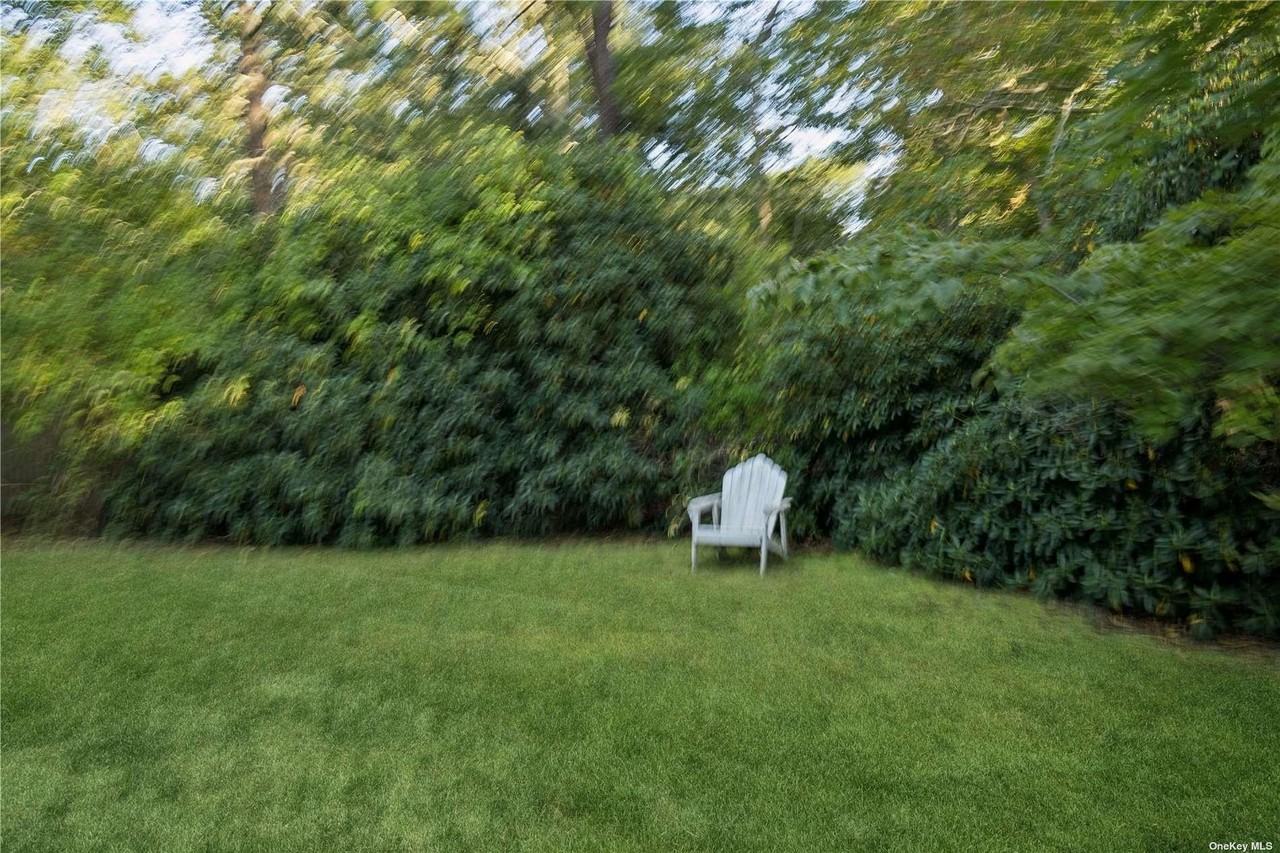 25 Blue Jay Way - Photo 7 of 35