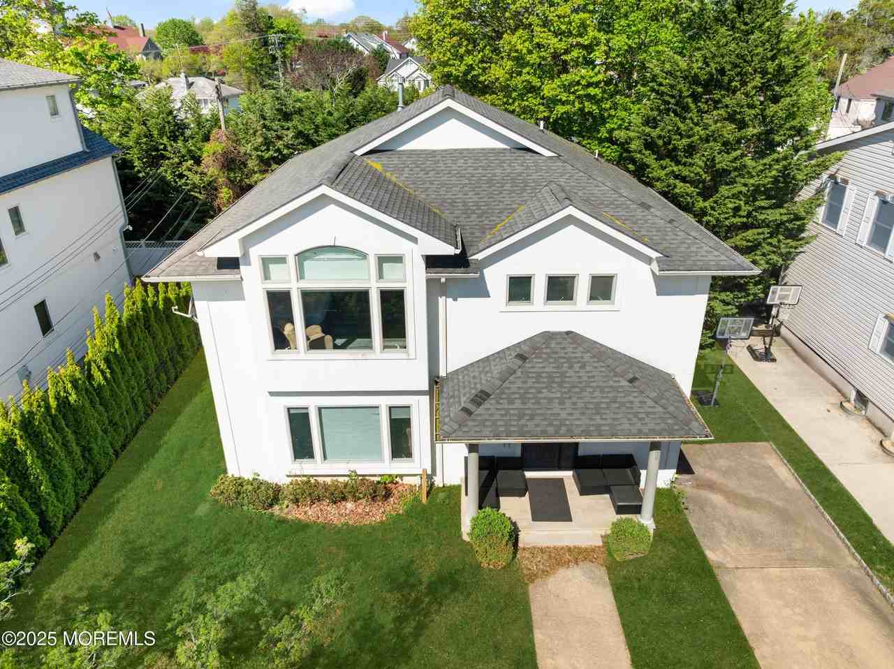 230 Norwood Ave - Photo 2 of 50