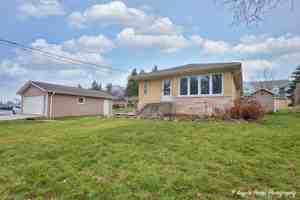 featured image of 40 Pine Tree Row