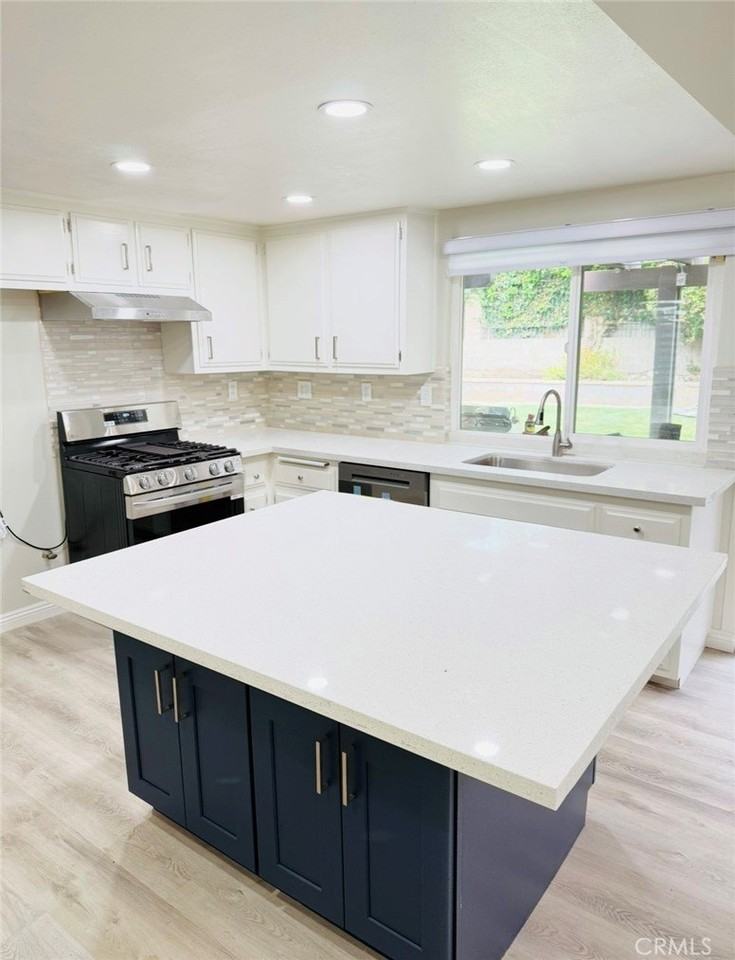 1682 Colfax Way - Photo 2 of 7