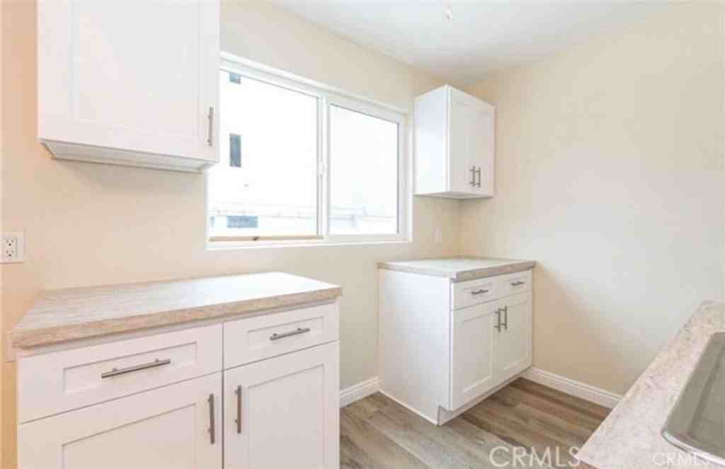 6250 Vineland Ave - Photo 5 of 7