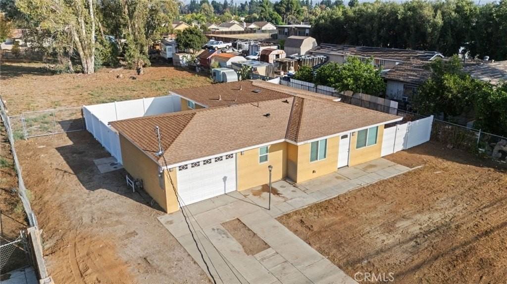 9219 Colorado Ave - Photo 3 of 30