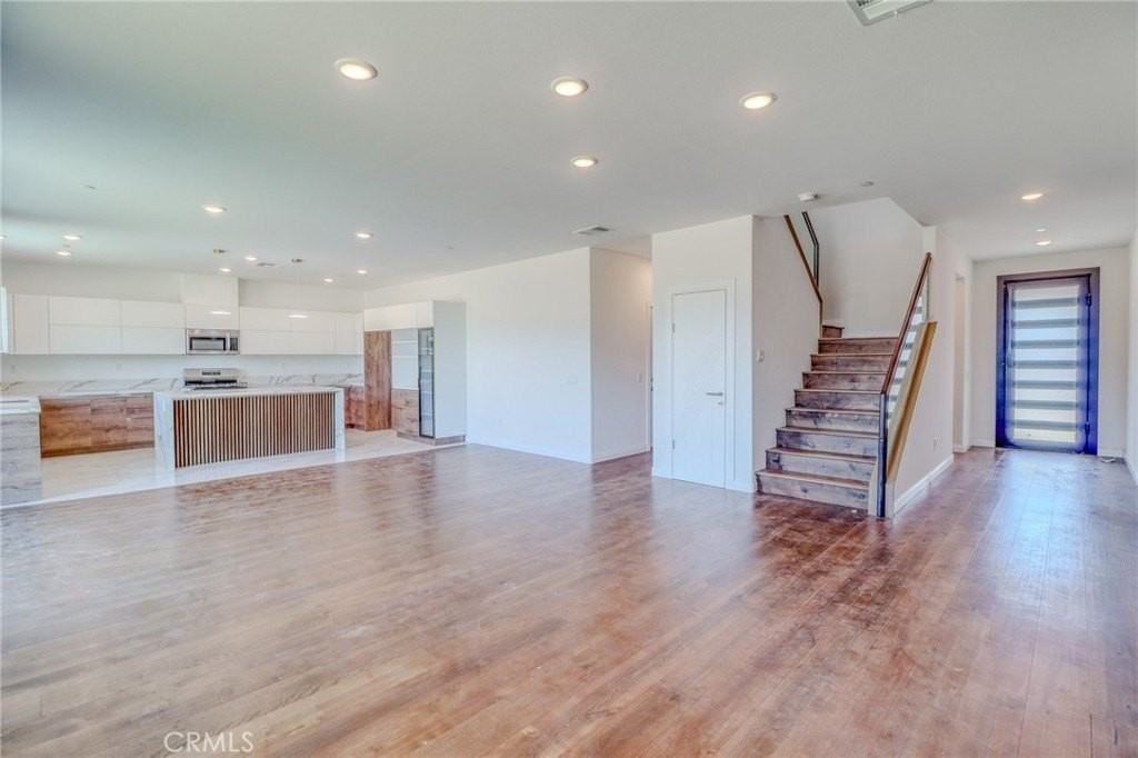 14424 Buvan Ct - Photo 3 of 27