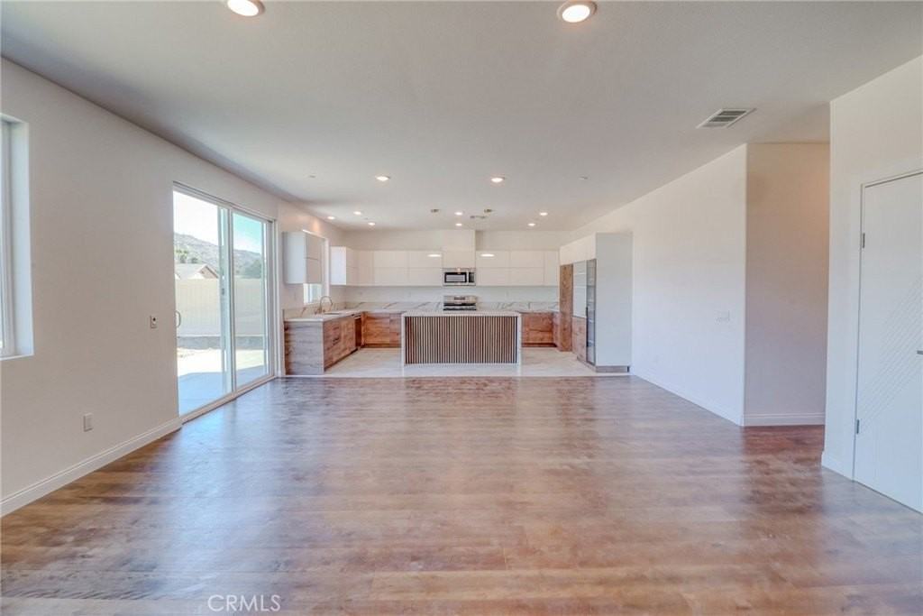 14424 Buvan Ct - Photo 4 of 27