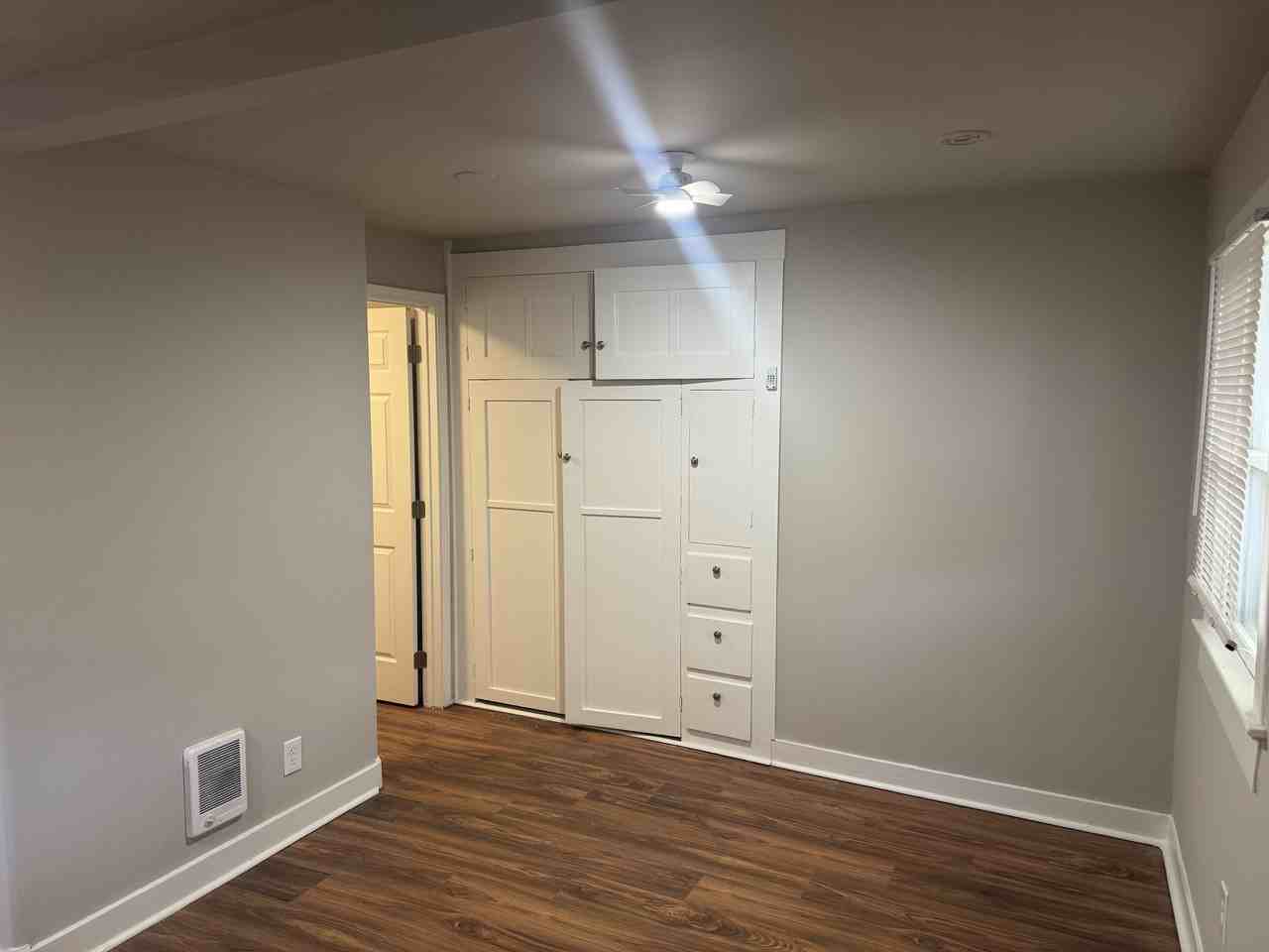 724 Northwest Georgia Avenue - Photo 3 of 6