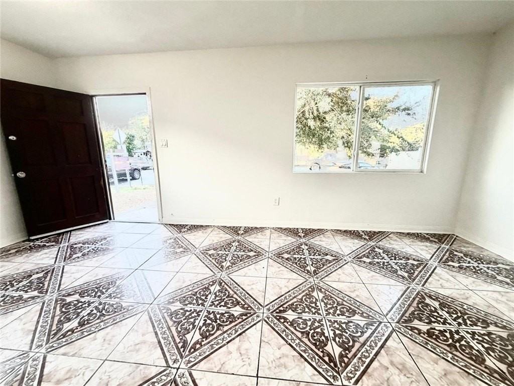 890 East 4th Street - Photo 3 of 11