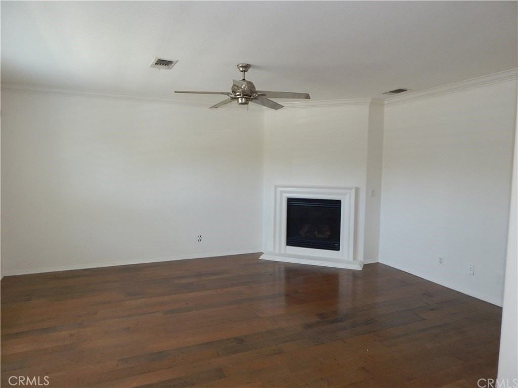 1757 E Flora St - Photo 6 of 30