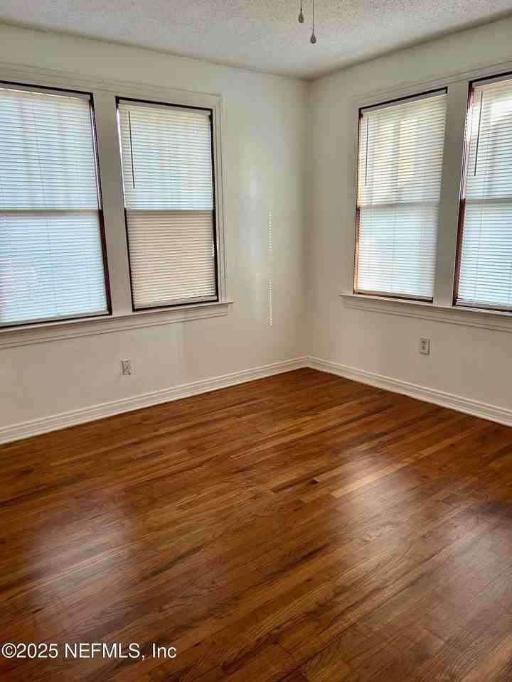 5038 Blackburn St - Photo 5 of 13