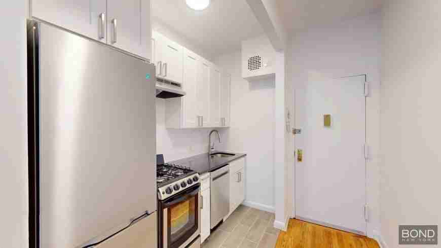 947 1st Ave