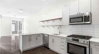 1135 W Winona St - Photo 1 of 1