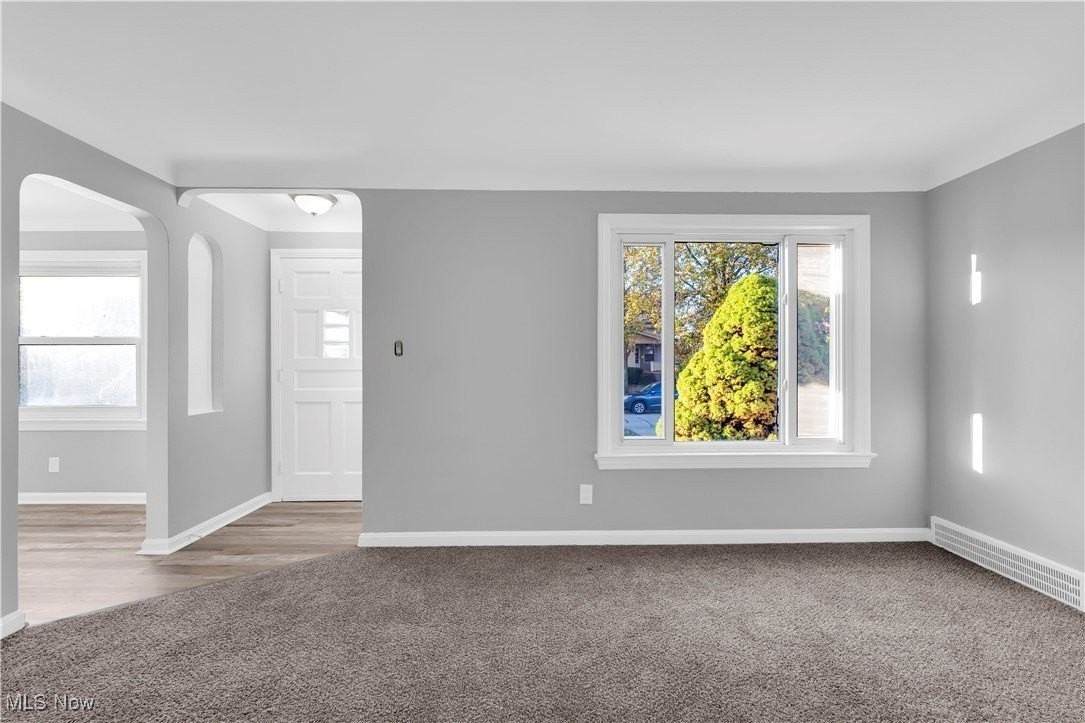 3424 Fortune Avenue - Photo 4 of 26