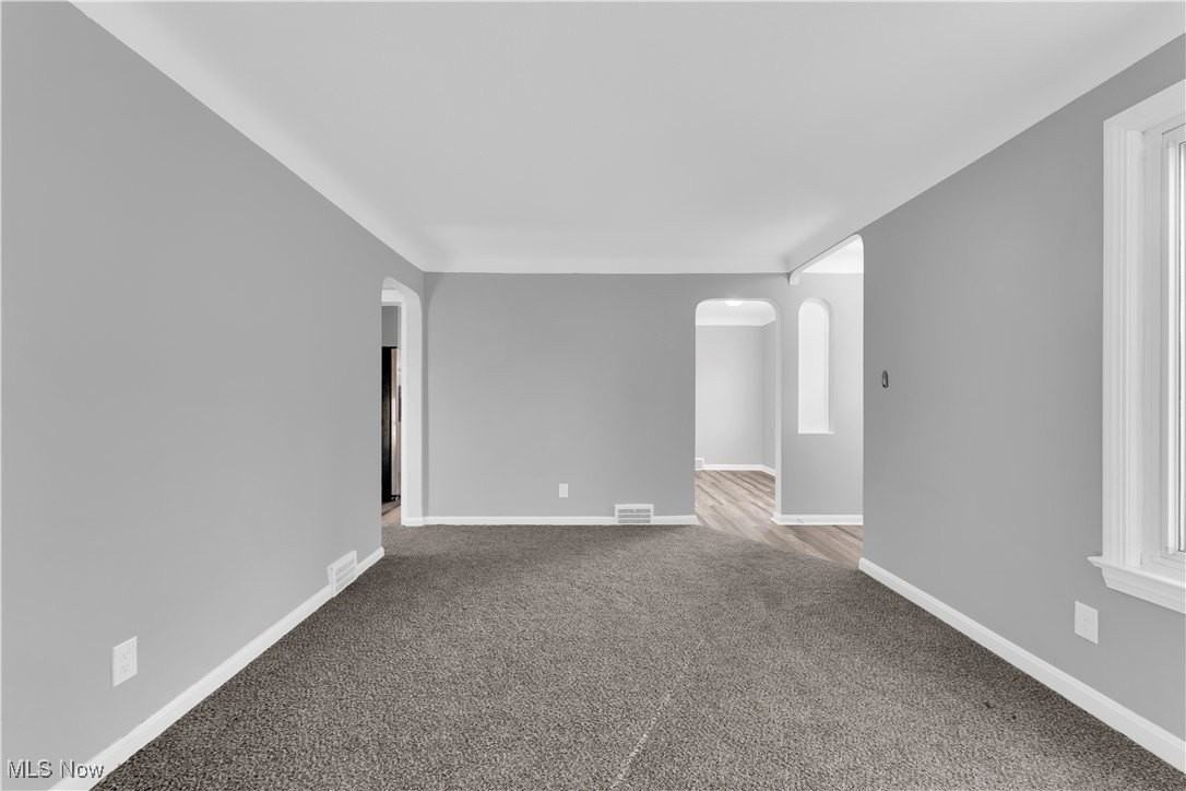 3424 Fortune Avenue - Photo 5 of 26