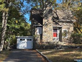 211 Washington St - Photo 1 of 1