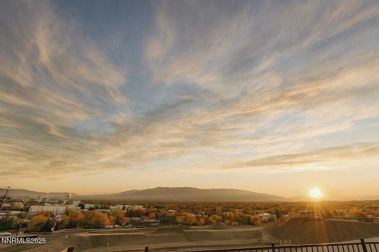 1180 Arrastra Rd - Photo 4 of 48