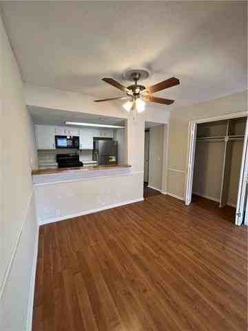 1316 Aline St #30 - Photo 5 of 16